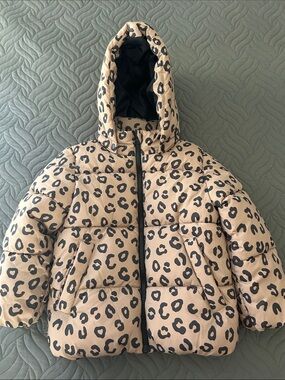 NWOT - 🐆 H&M Leopard Print Hooded Puffer Jacket